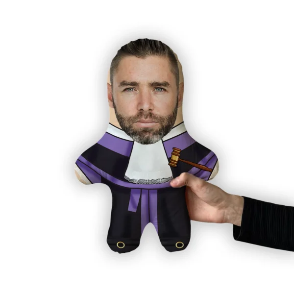 Подушка Суддя MiniMe, персоналізований подарунок для колеги чи друга - Image 2